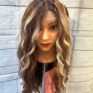 Elegant Butter scotch Wavy Wig